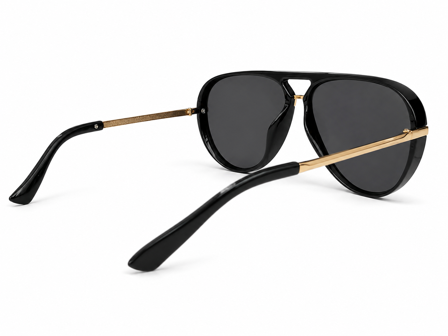 Black Aviator Sunglasses – Gold Accent | Unisex